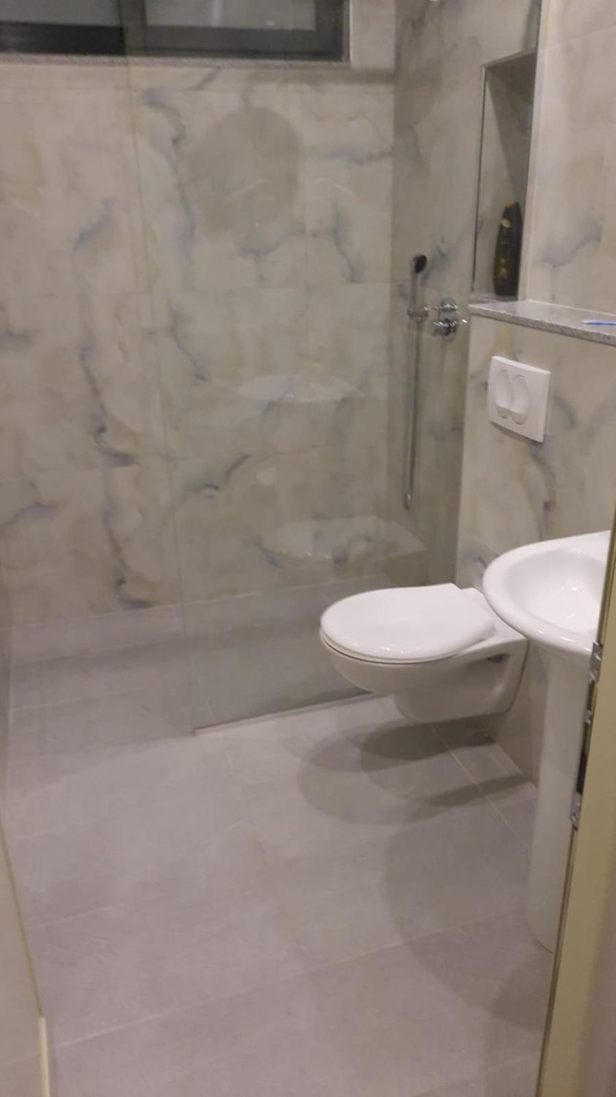 Luander Hotel Tirana Quarto foto